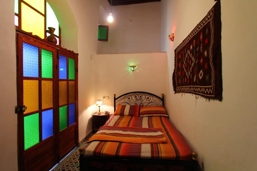 Riad Mikou Fez Buitenkant foto